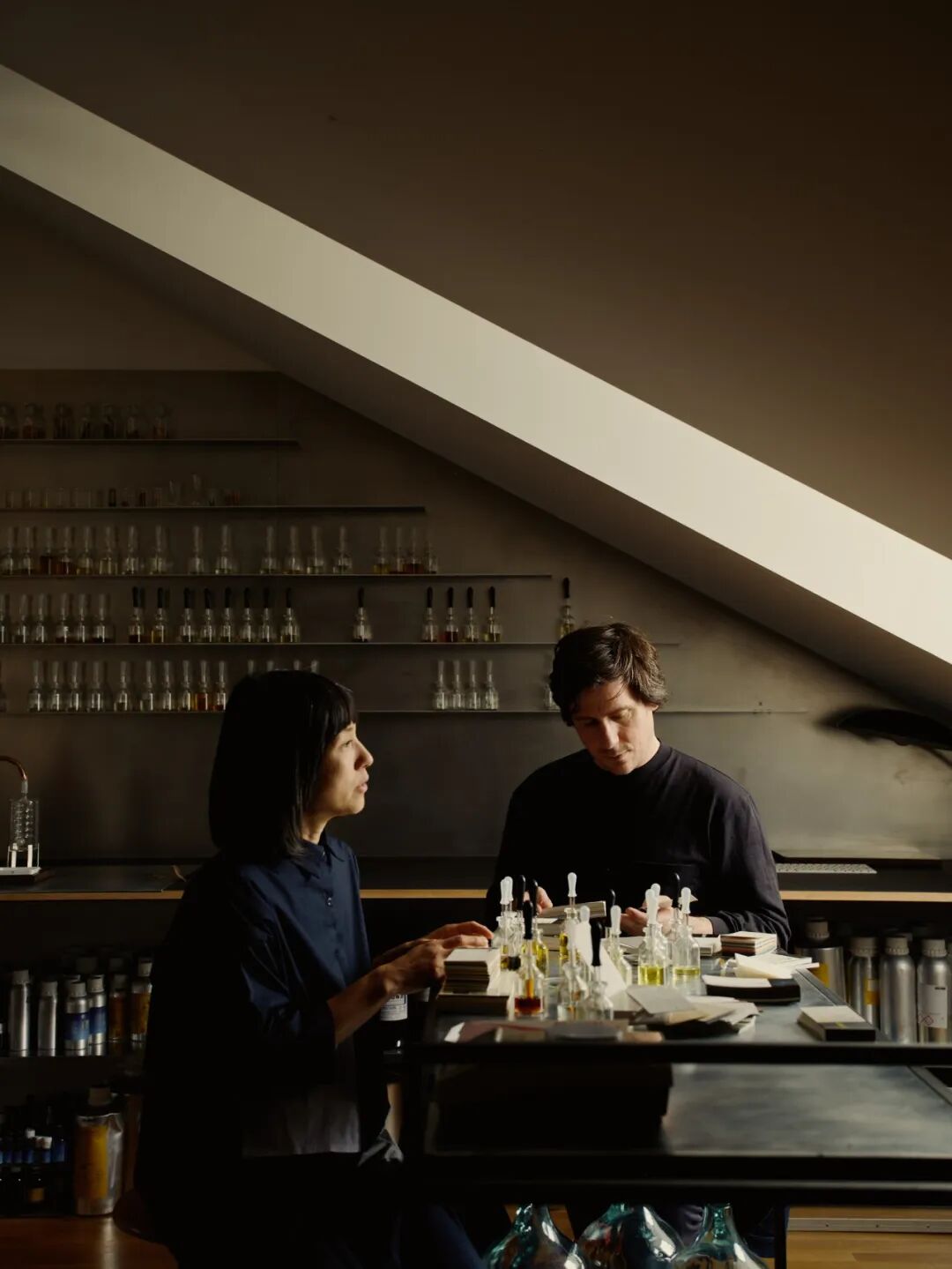 AOIRO柏林工作室内部工作场景