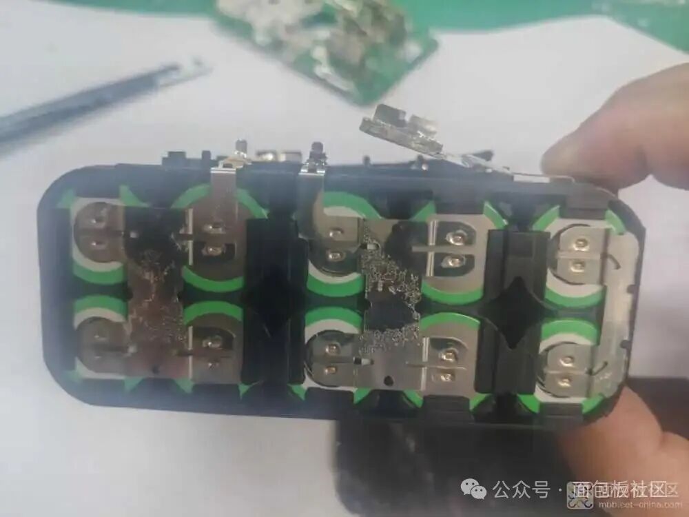 电池组套膜与镍片连接