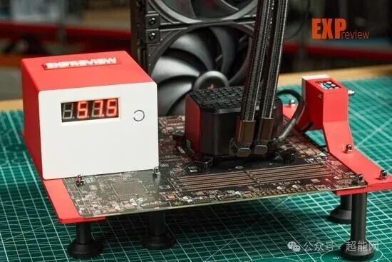 Intel LGA 1700平台压力测试装置