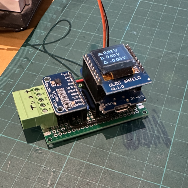 装配完成的内部电路结构