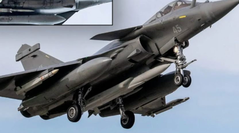 法国阵风战斗机携带ASMPA-R核导弹