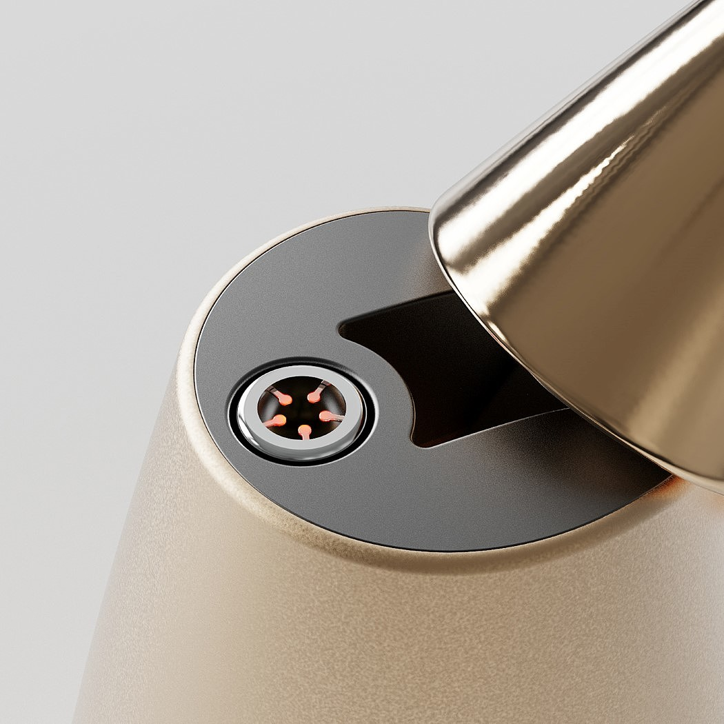 金色打火机内部结构特写