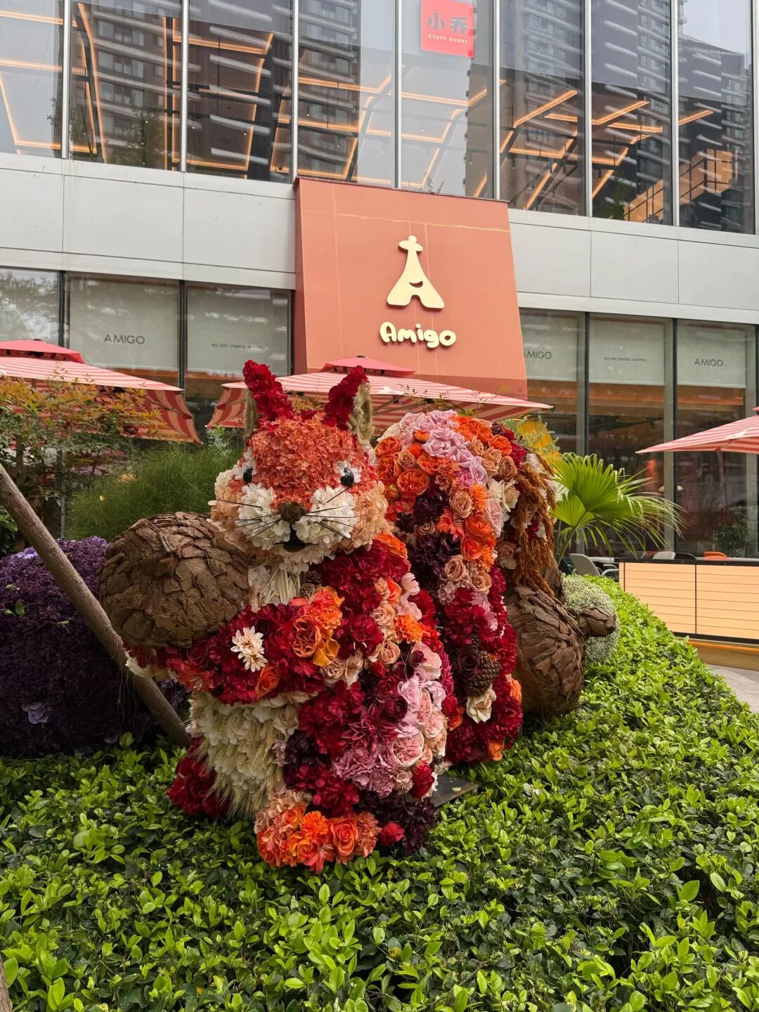 松鼠造型花艺装置