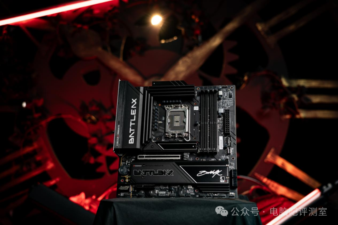 BATTLE-AX B860M与B760M超级黑刃主板对比展示