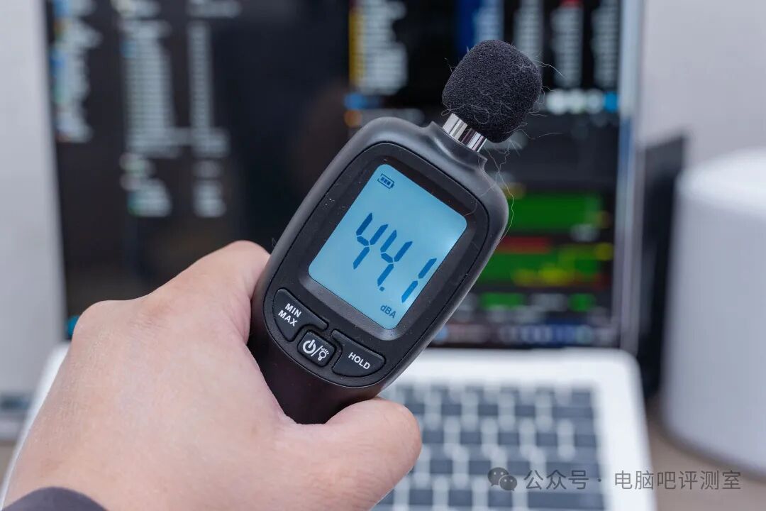智能模式满载噪音测试:44.1 dBA