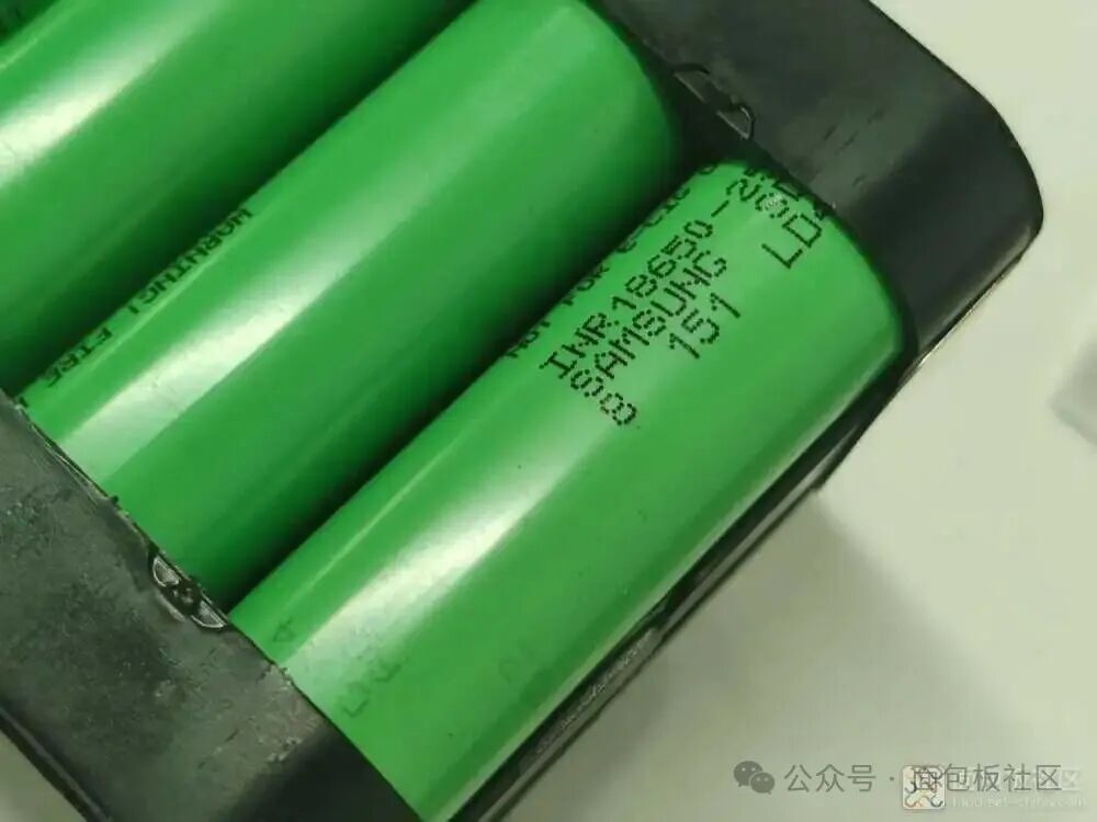 三星 INR18650-25R 电芯细节