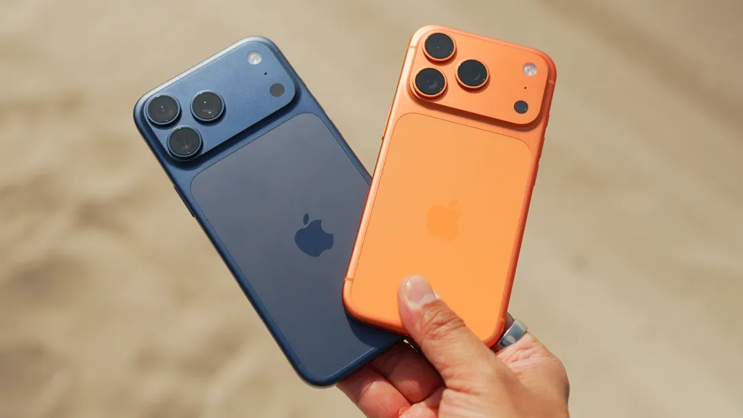 iPhone 17 Pro Max 背面对比图