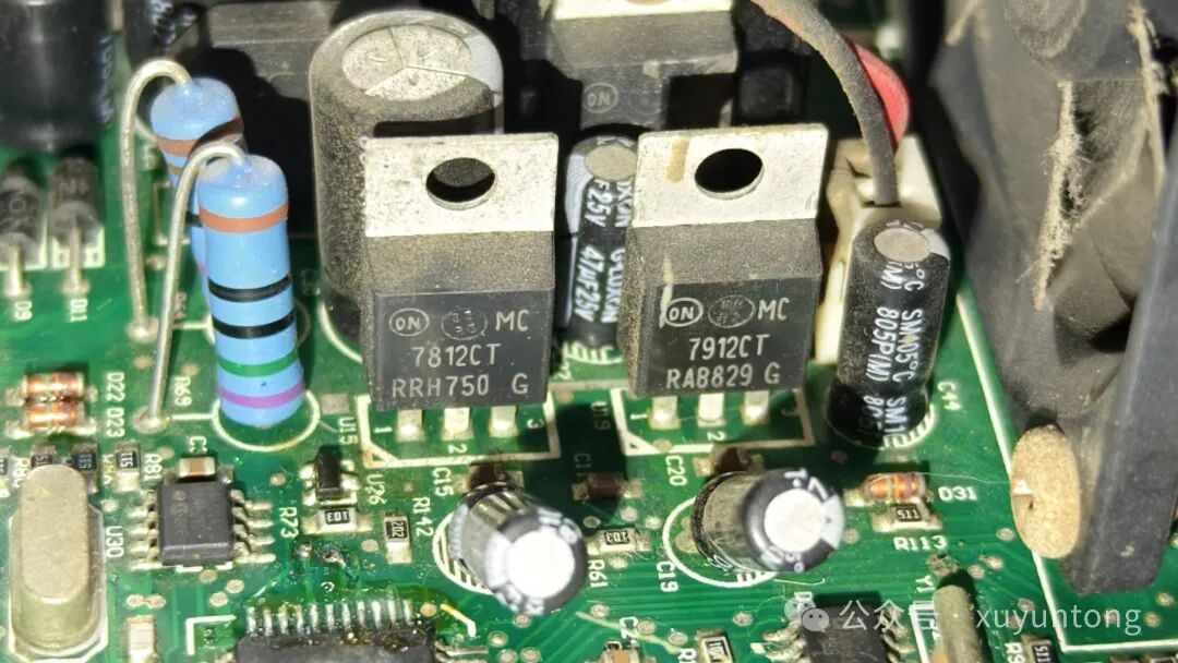 7812与7912三端稳压器及其周边滤波电路