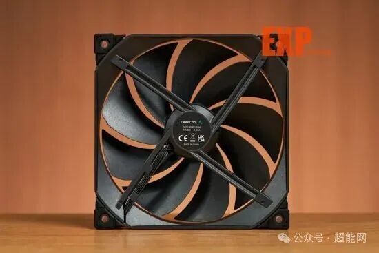 单把风扇正面特写