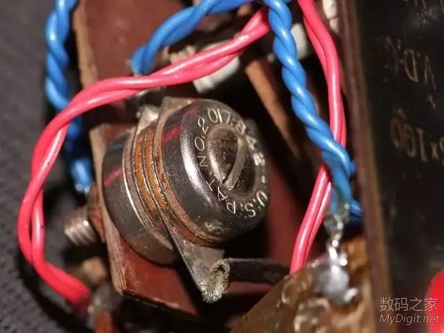 整流硒堆与专利铭文旋钮