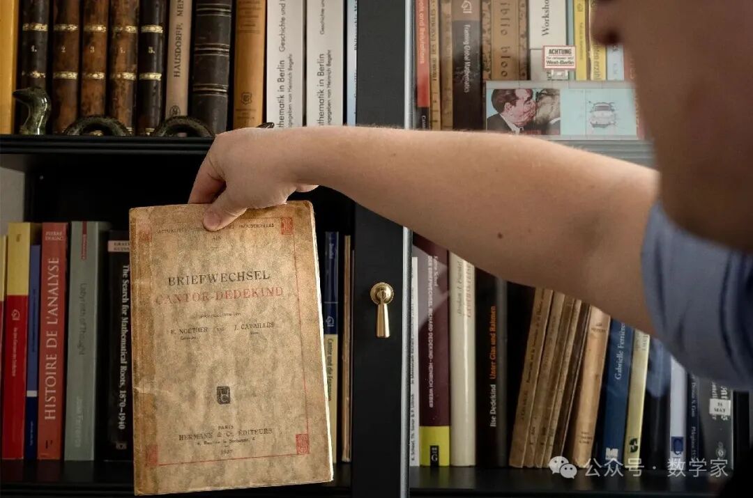 戈斯手持通信出版记录