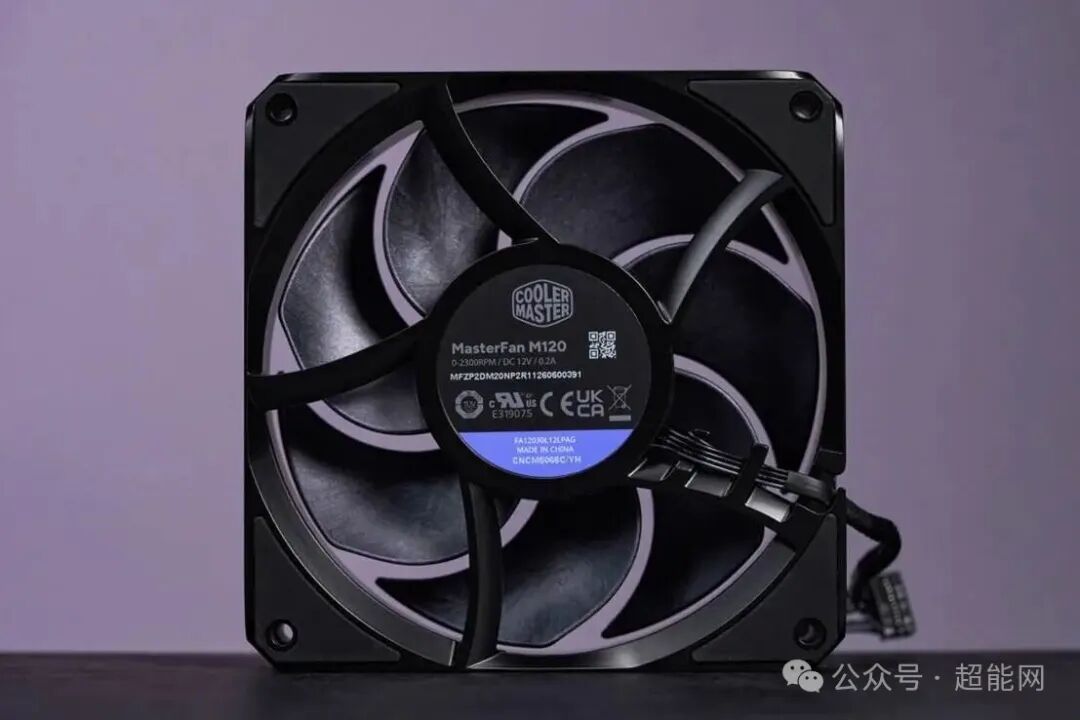 MasterFan M120 ARGB标签特写