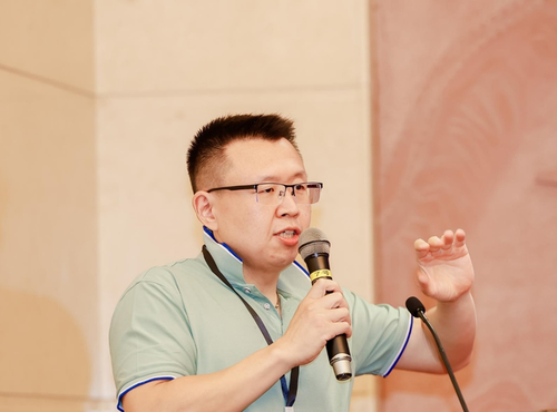 酷克数据研发副总裁杨瑜接受采访