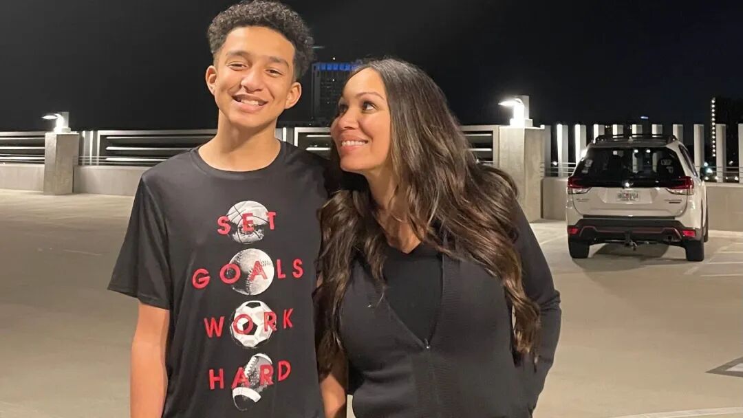 事件相关背景图片