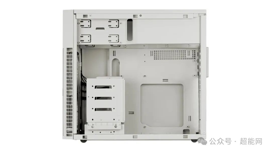 PS07 Retro内部框架硬盘位及散热设计