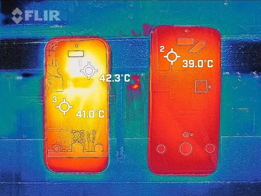 iPhone 18 Pro 与 Pro Max 长时间录像热成像对比图