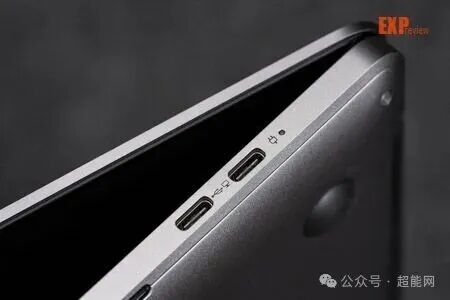 MTT AIBOOK机身右侧接口