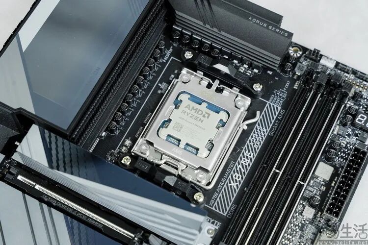 主板上的AMD Threadripper处理器安装特写