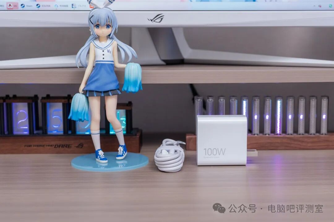 100W充电器与C to C线缆