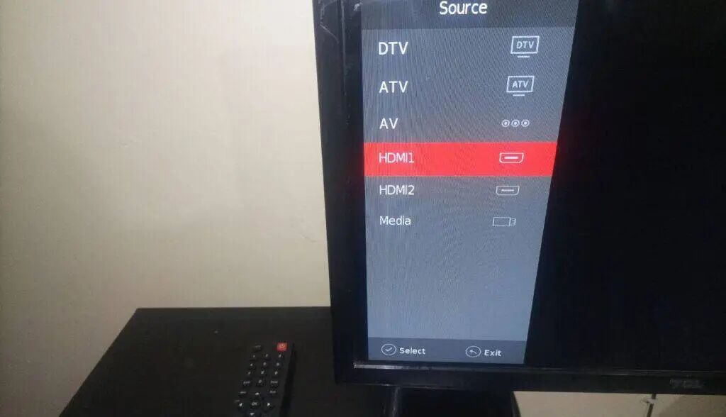 显示器选择HDMI输入源
