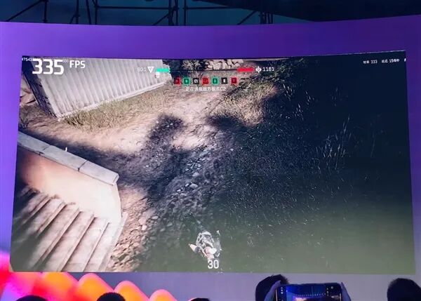 游戏高帧率表现截图 (335 FPS)