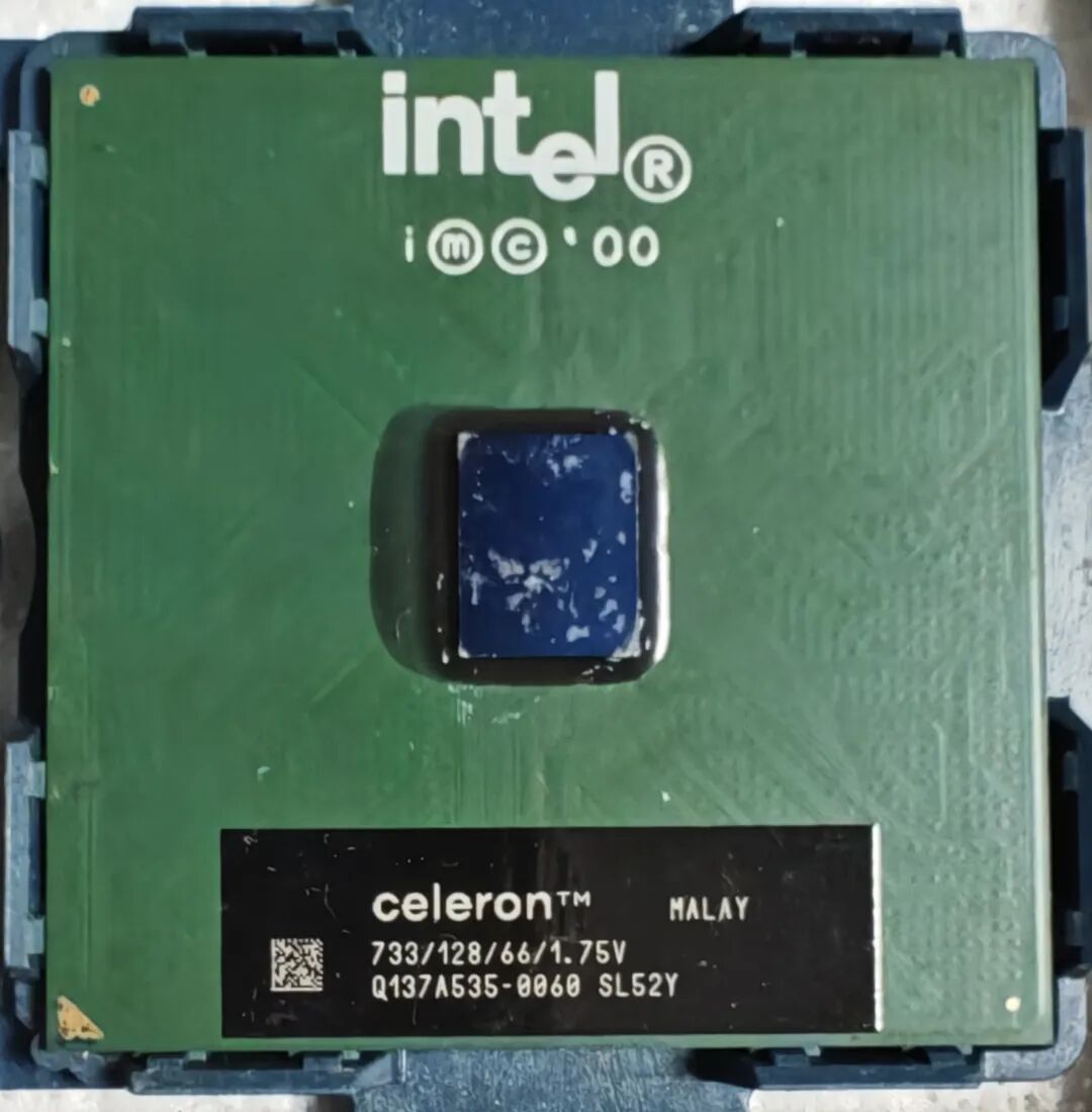 Coppermine Celeron 733处理器