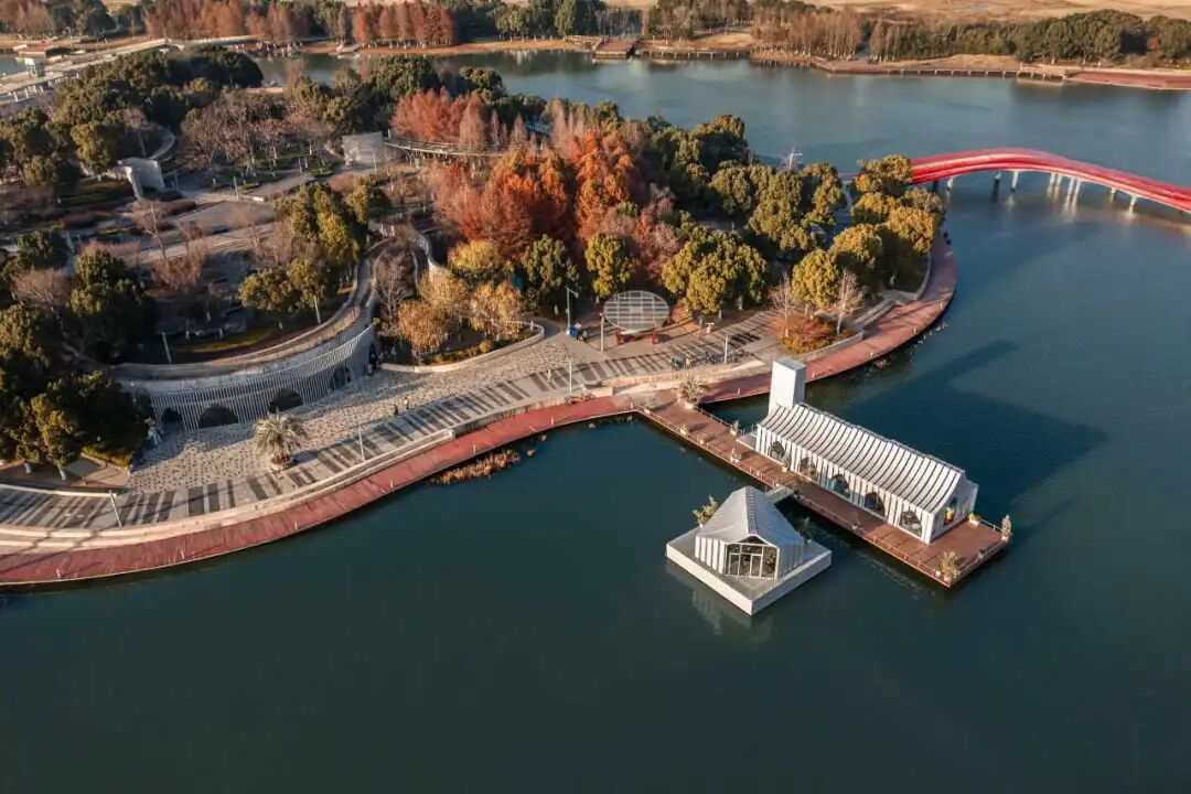 天鹅湖礼堂日景鸟瞰图