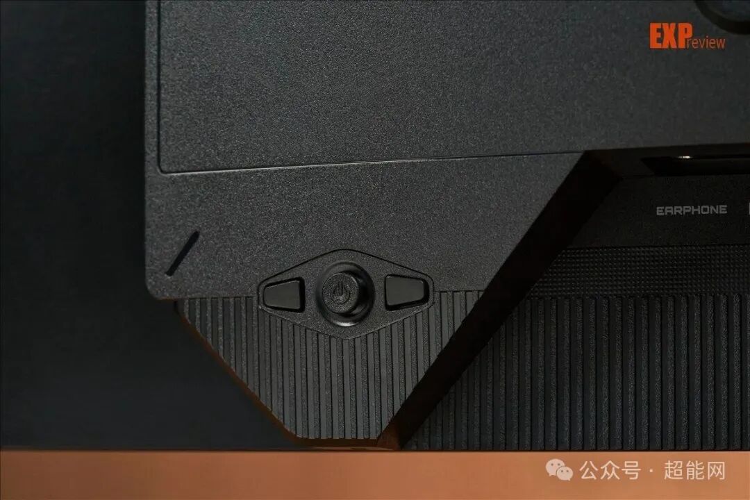 技嘉GO27Q24G显示器侧面按键特写