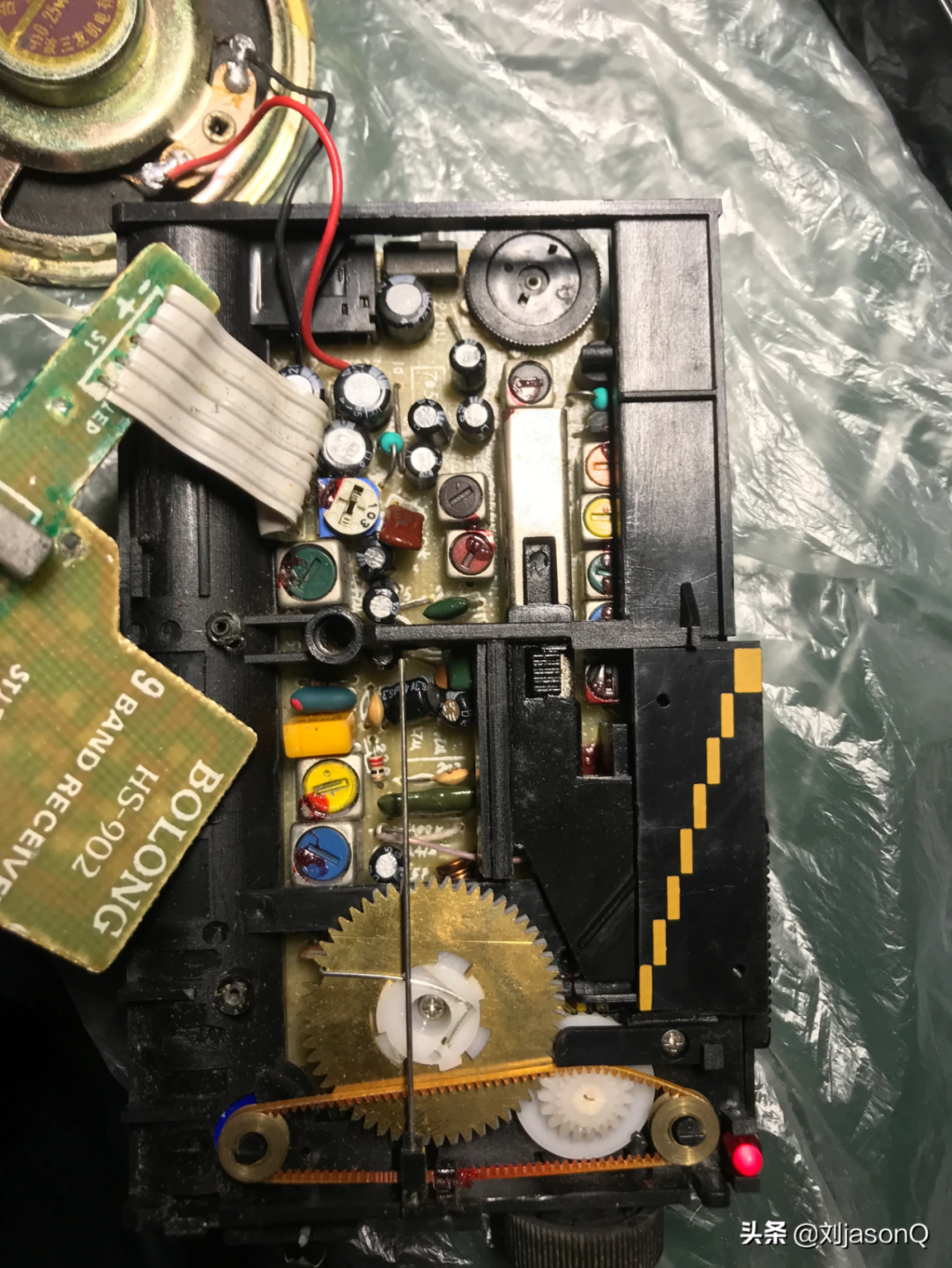 设备内部结构，含电路板、齿轮传动系统及BOLONG标签