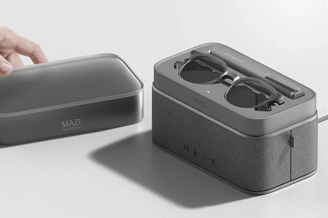 打开MAZI眼镜盒与充电盒