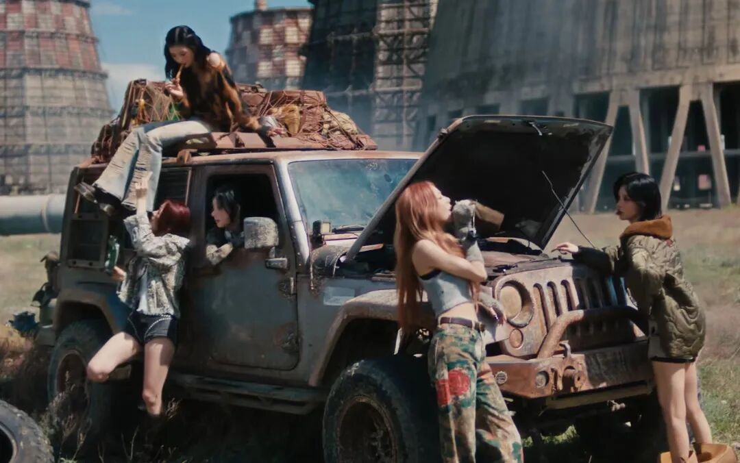 ITZY《Girls will be Girls》MV中的废土场景