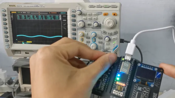 编码器调节幅度操作示意图