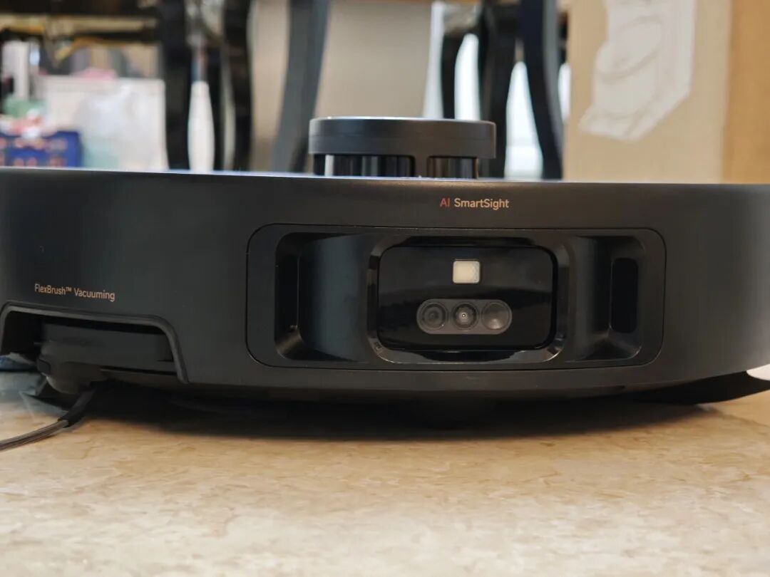 Mova Z60S底部AI视觉传感器特写