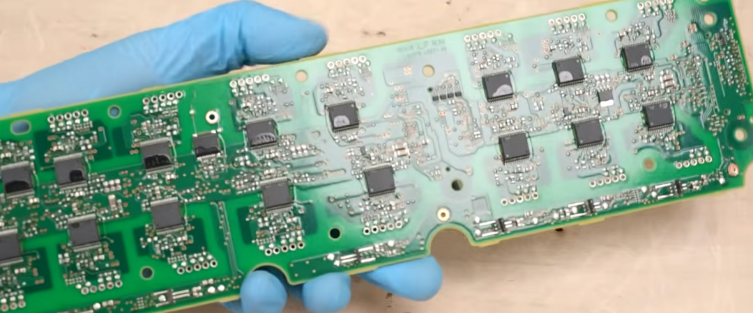 栅极驱动板另一角度视图