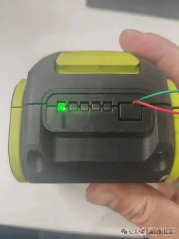 电池包正面参数与指示灯