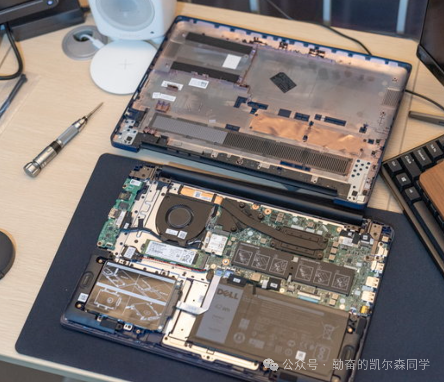 戴尔Inspiron 5580内部结构拆解