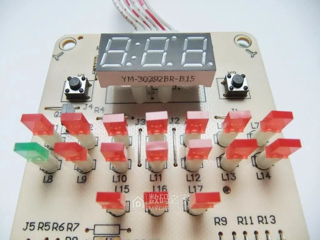控制板数码管及LED布局