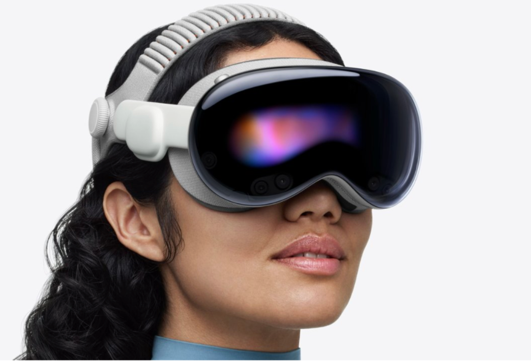 Apple Vision Pro佩戴效果图