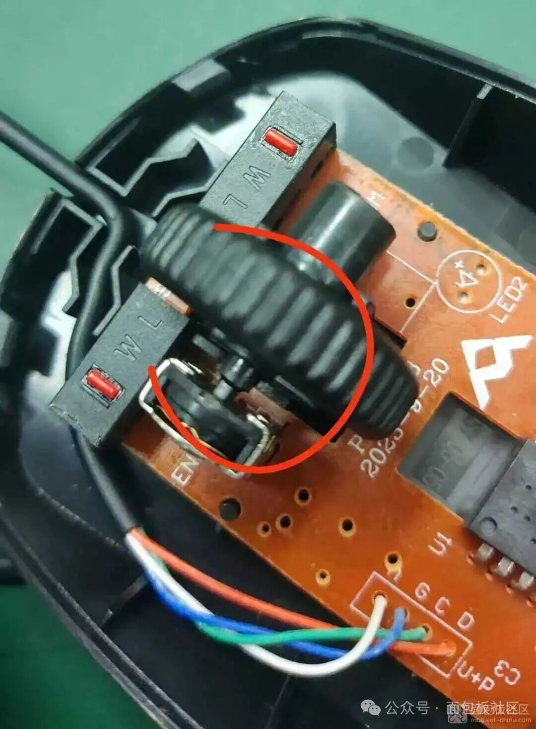 鼠标滚轮与中键轻触开关结构