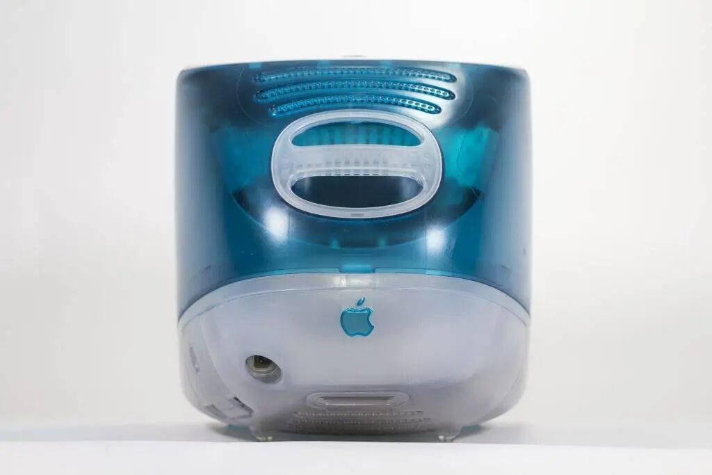 iMac G3 背面的提手设计