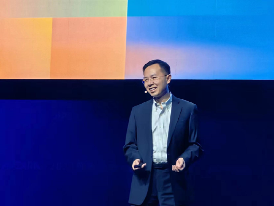 周靖人履历图示