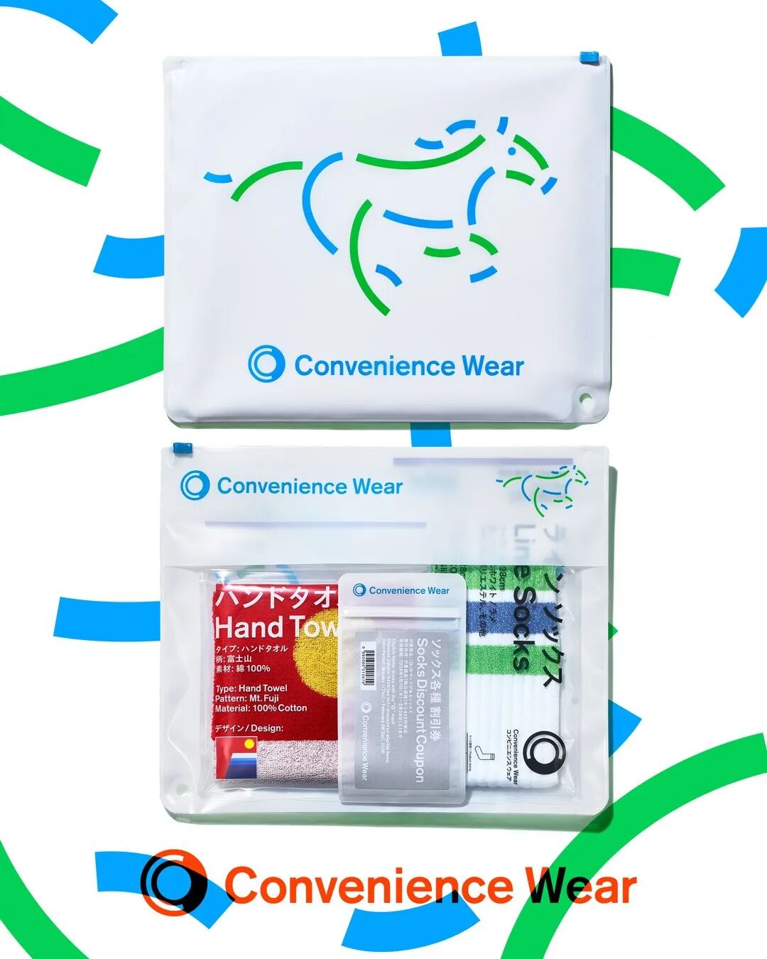 全家联名包装：透明塑料袋印蓝绿抽象马形，内装手帕、袜子等日常品