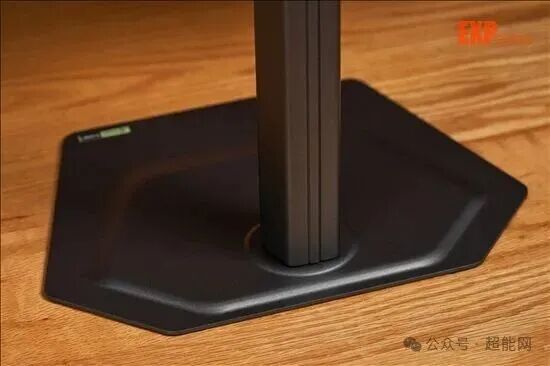 技嘉GO27Q24G显示器底座特写