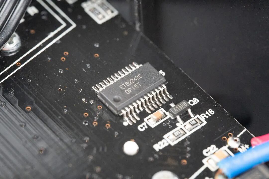 ET6224RS主控芯片特写