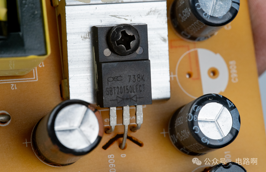 次级整流用的肖特基二极管