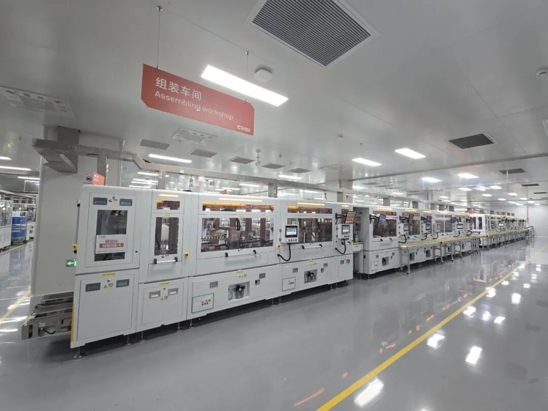 奇思工厂内部的柔性组装线