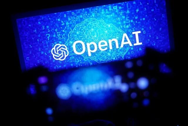 OpenAI品牌与AI Agent手机概念图