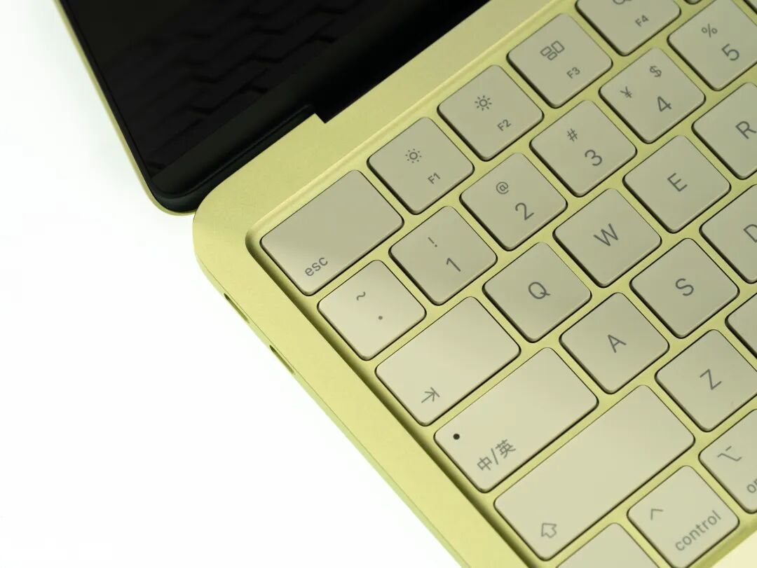 MacBook Neo键盘特写