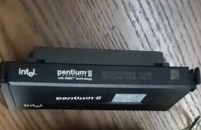 Pentium II处理器包装盒