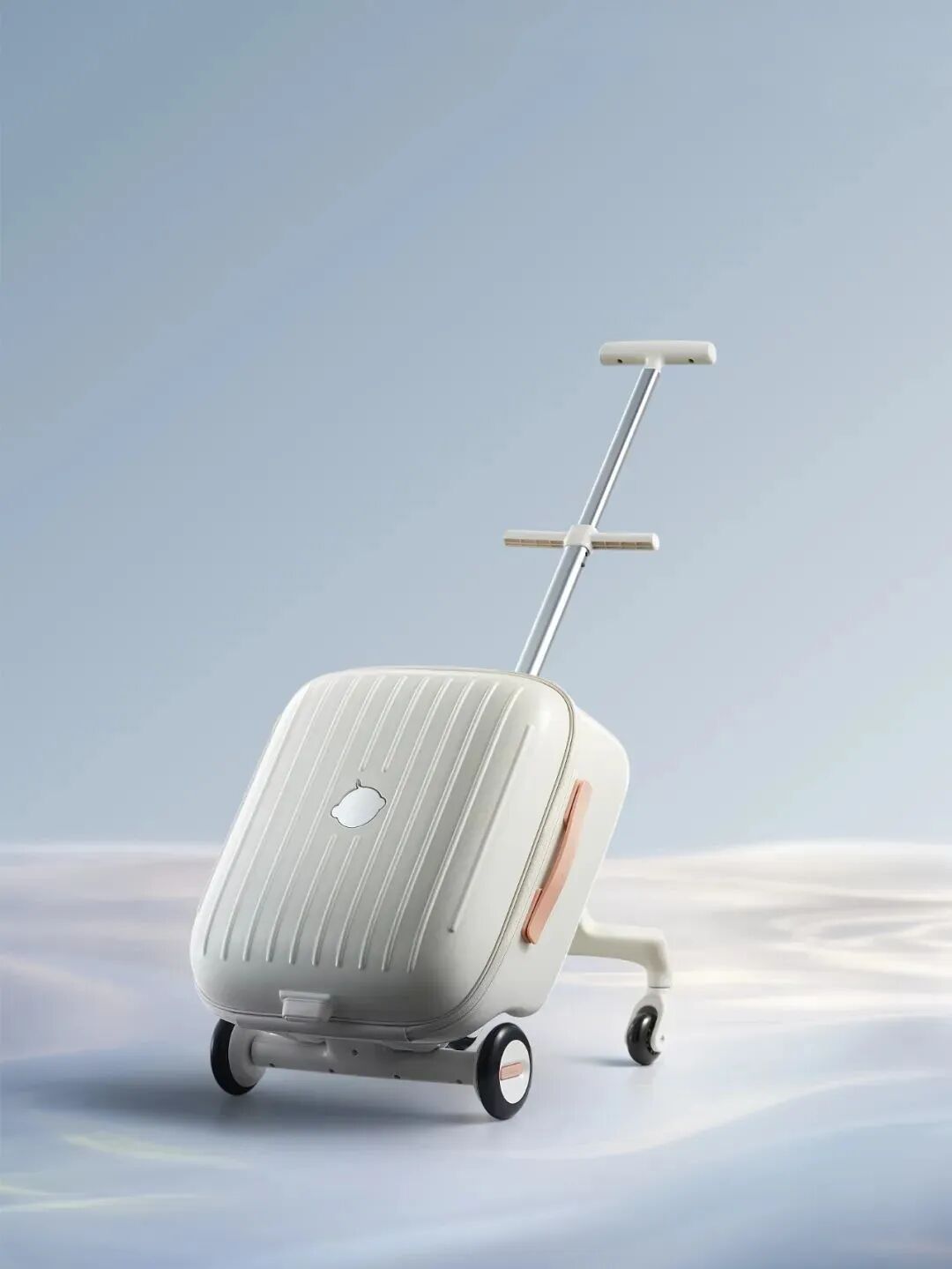 白色带苹果标志的行李箱